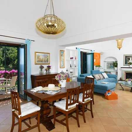 La Leonessa 度假居 *